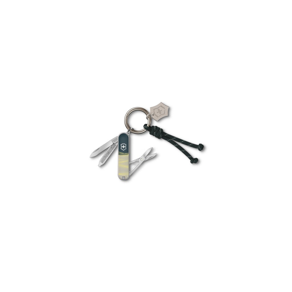 Victorinox Classic SD New York Style Multitool w Key Ring 0.6223.E223 - Victorinox