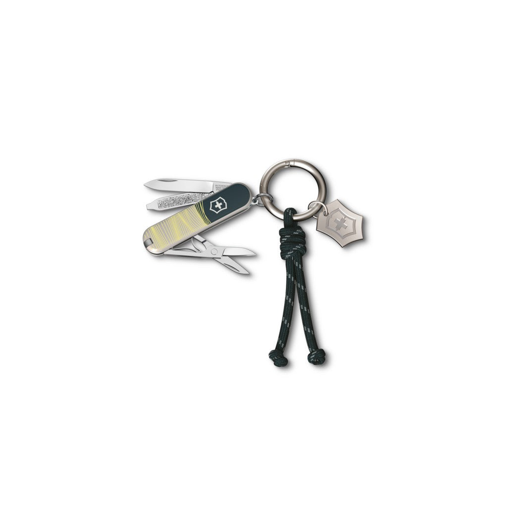 Victorinox Classic SD New York Style Multitool w Key Ring 0.6223.E223 - Victorinox