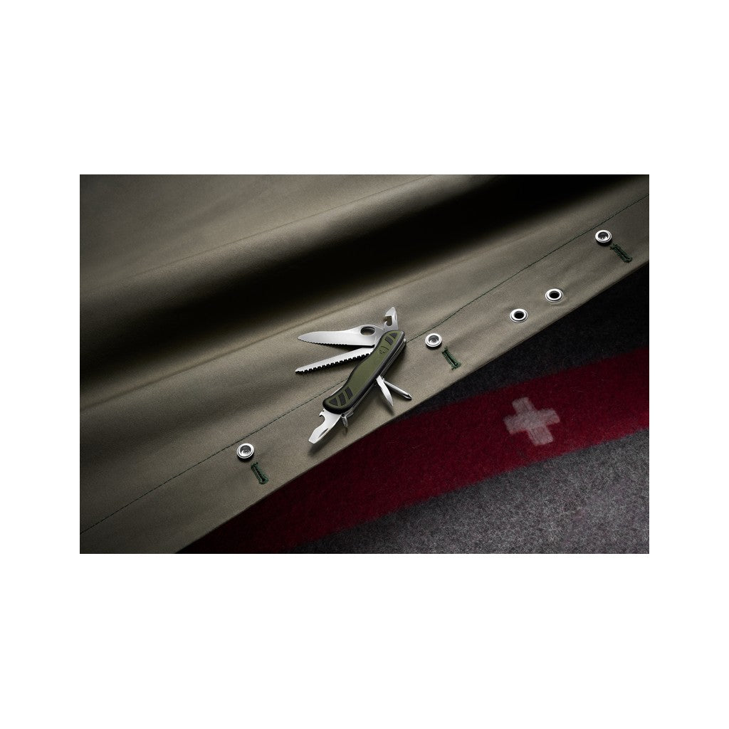 Victorinox - Swiss Army Pocket Knife - 0.8461.MWCH - Victorinox